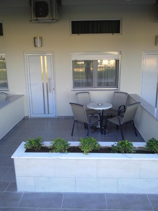סטאברוס Fani Luxury Apartments Stavros מראה חיצוני תמונה